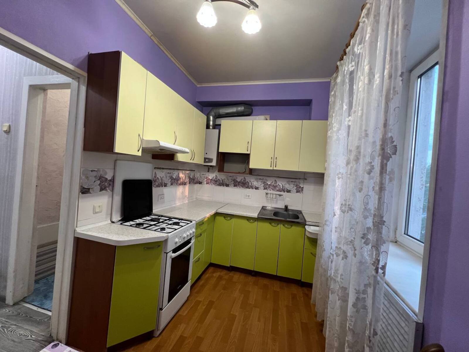 36000$      ...  1