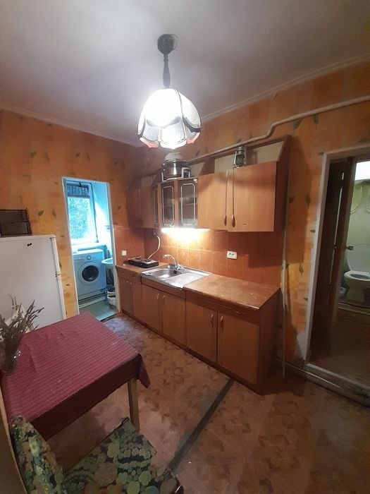 21000$  2- .  -     /   1