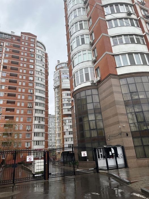 Продаж квартири в Приморському районі, 74,2 кв.м.. фото 1 Продаж квартири в Приморському районі, 74,2 кв.м.. фото 1