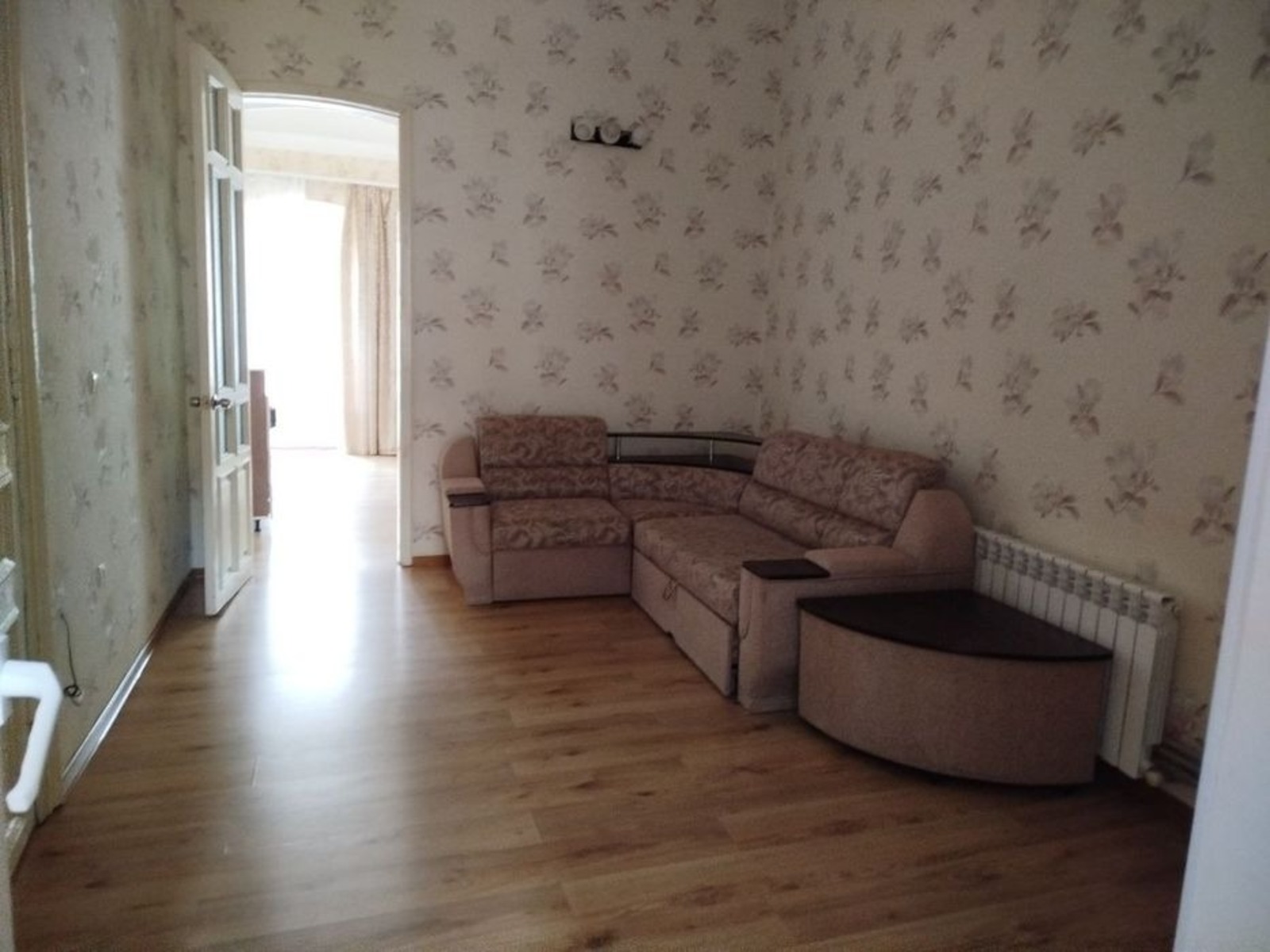 100000$ ����� �������� 2-������� �������� � ����� ����� ���� 1