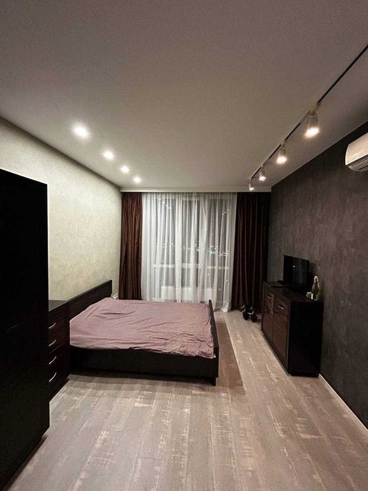 48500$  1- . .  1