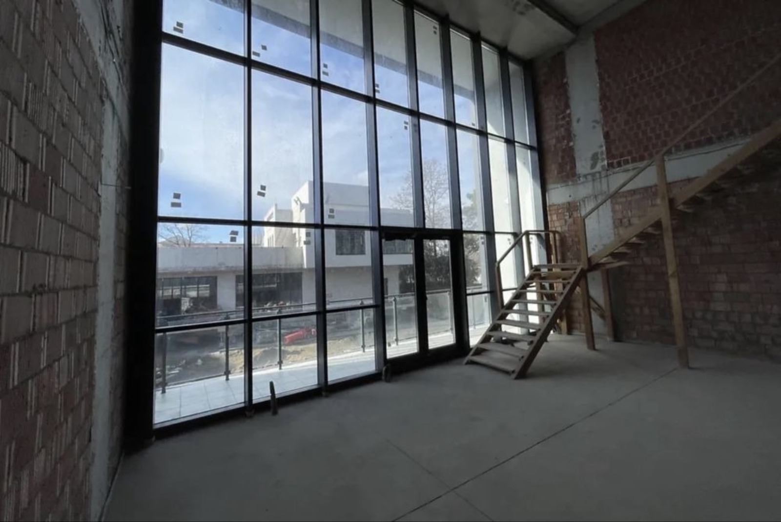 250000$ 3-��������� �������� � �� ������� � �������� ������ ���� 1