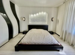 75000$           .   2