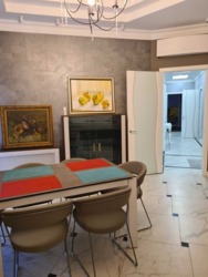 390000$   . 3      8