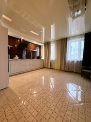 Продается 4-комнатная квартира с новой кухней и невероятным видом на Днепр. фото 14 Продается 4-комнатная квартира с новой кухней и невероятным видом на Днепр. фото 14