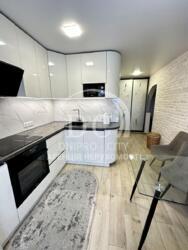 Продам квартиру на Парусі з ремонтом фото 2 Продам квартиру на Парусі з ремонтом фото 2