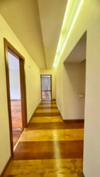 Продаж квартири по вул. Ливарна, автономне опалення, 180 кв.м., центр/Набережна/Сквер фото 4 Продаж квартири по вул. Ливарна, автономне опалення, 180 кв.м., центр/Набережна/Сквер фото 4