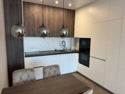 ������ 1� � ��������� �� ����� 45 �� � � �������� ���� 24