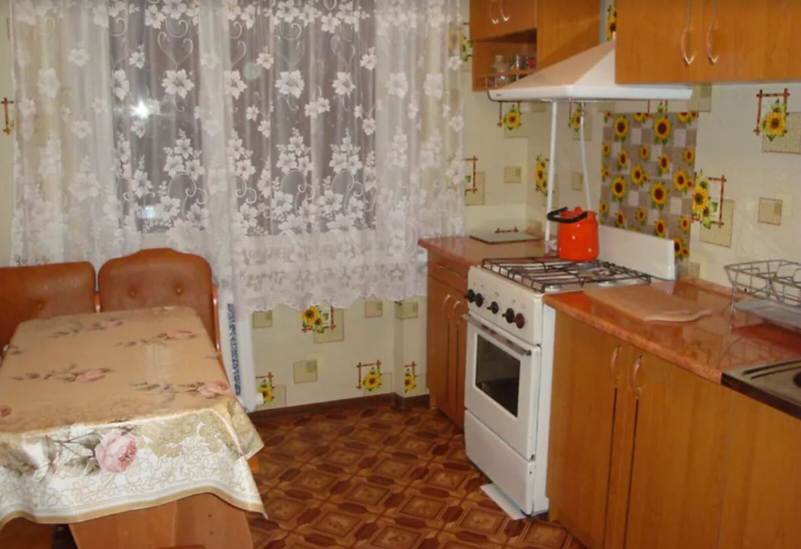 Продаж 3к квартири 59.5 кв. м на вул. Келецька, р-н Вишенька. Простий житловий стан. фото 1 Продаж 3к квартири 59.5 кв. м на вул. Келецька, р-н Вишенька. Простий житловий стан. фото 1