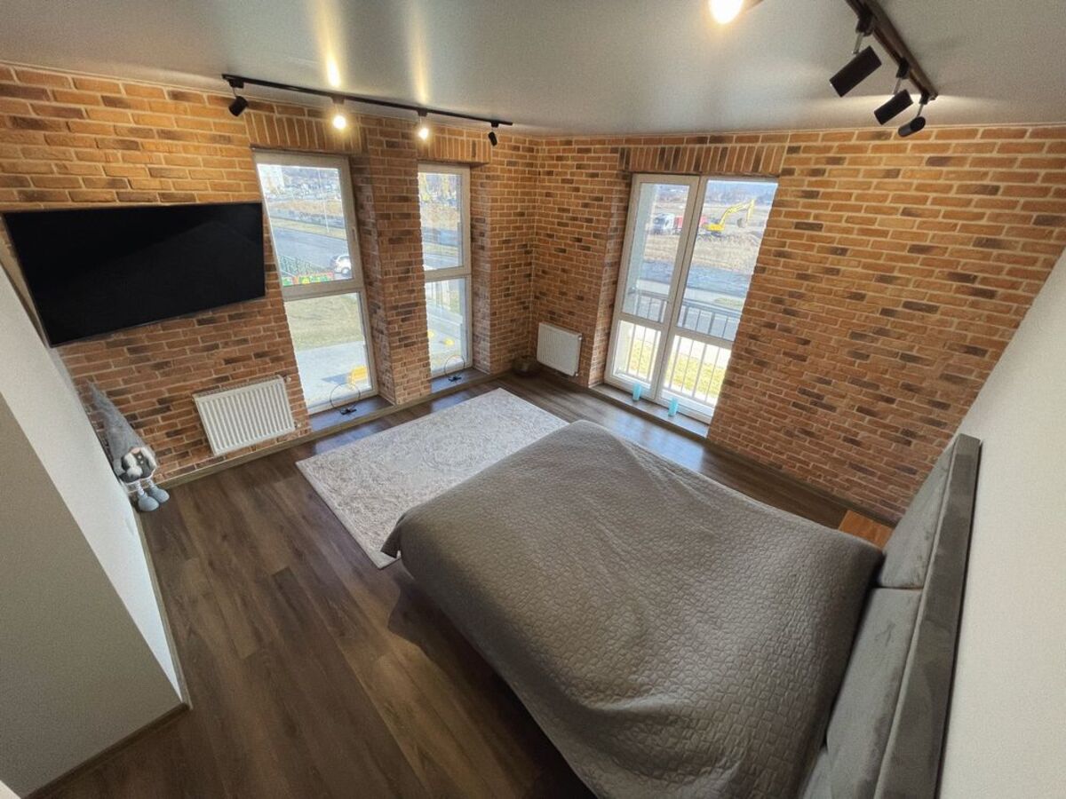 Продається 1-но кімнатна квартира, район академічний, з гарним ремонтом, технікою та меблями фото 1 Продається 1-но кімнатна квартира, район академічний, з гарним ремонтом, технікою та меблями фото 1