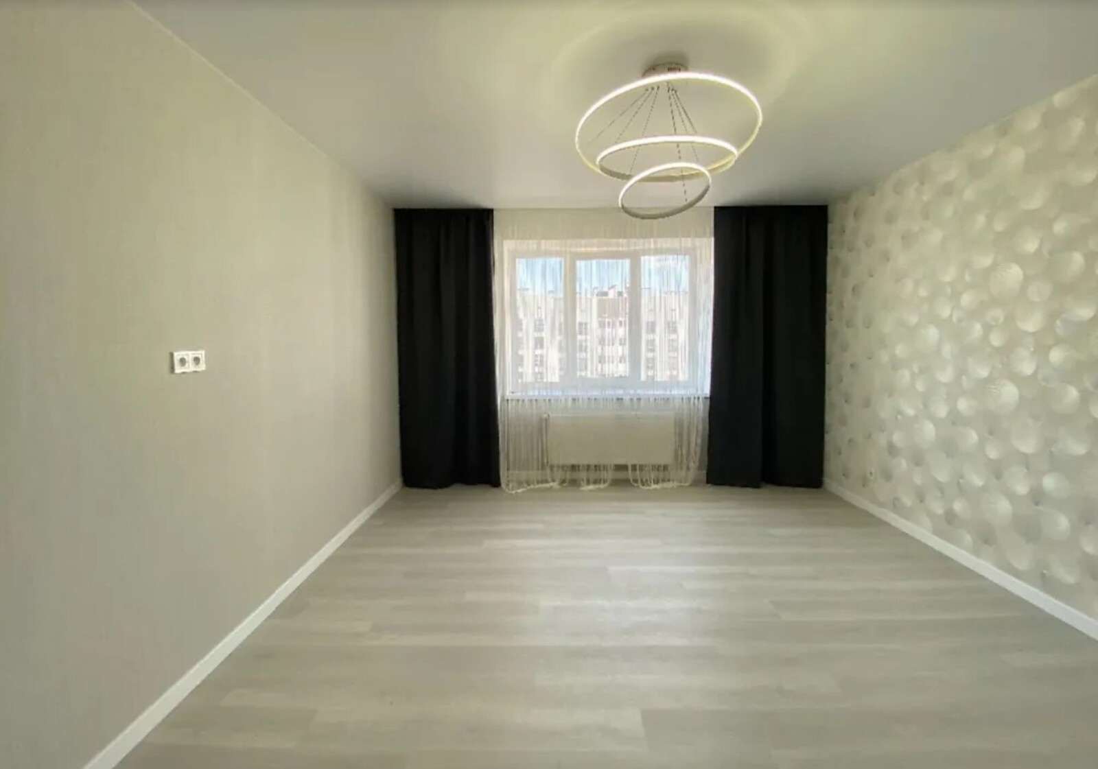 Продається 2-х кімнатна квартира з новим ремонтом. фото 1 Продається 2-х кімнатна квартира з новим ремонтом. фото 1