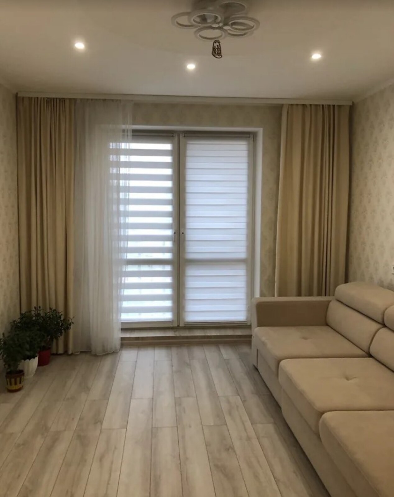 Продається 2-х кімнатна квартира в р-ні Поділля. Добрий стан. фото 1 Продається 2-х кімнатна квартира в р-ні Поділля. Добрий стан. фото 1