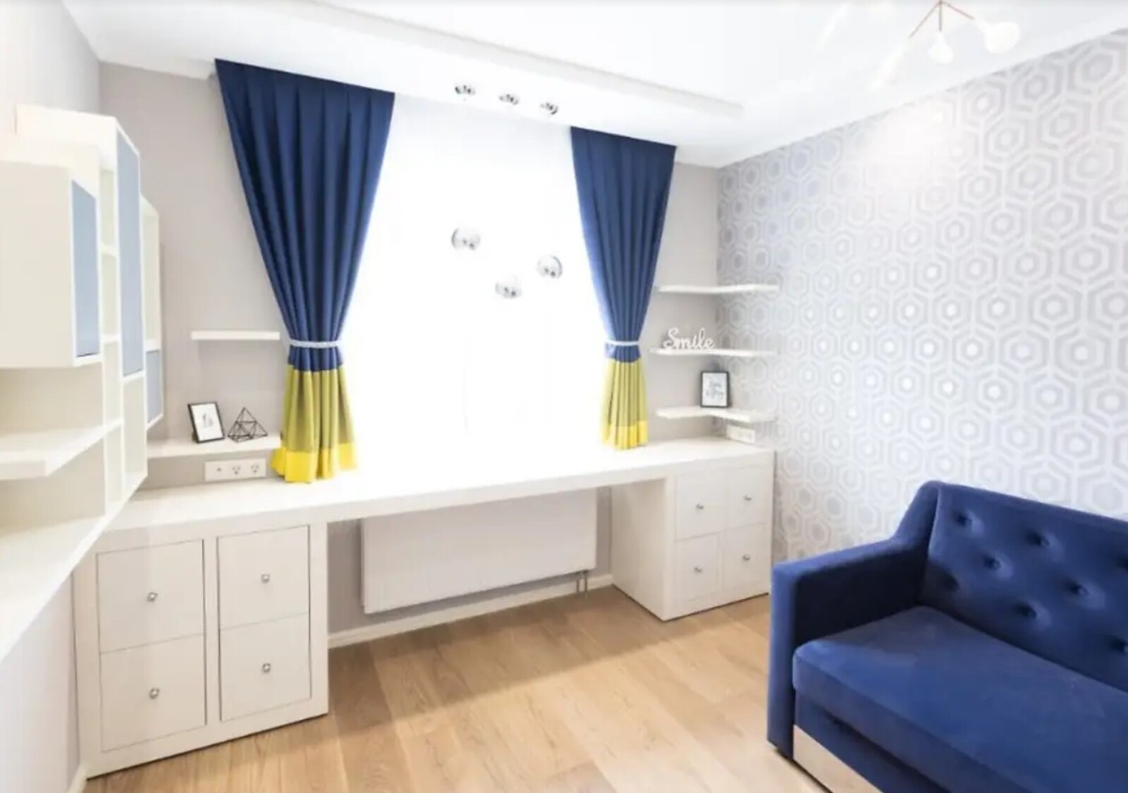 Продається 3-х кімнатна квартира. 100кв.м. Люкс. Р-н Слов'янка фото 1 Продається 3-х кімнатна квартира. 100кв.м. Люкс. Р-н Слов'янка фото 1