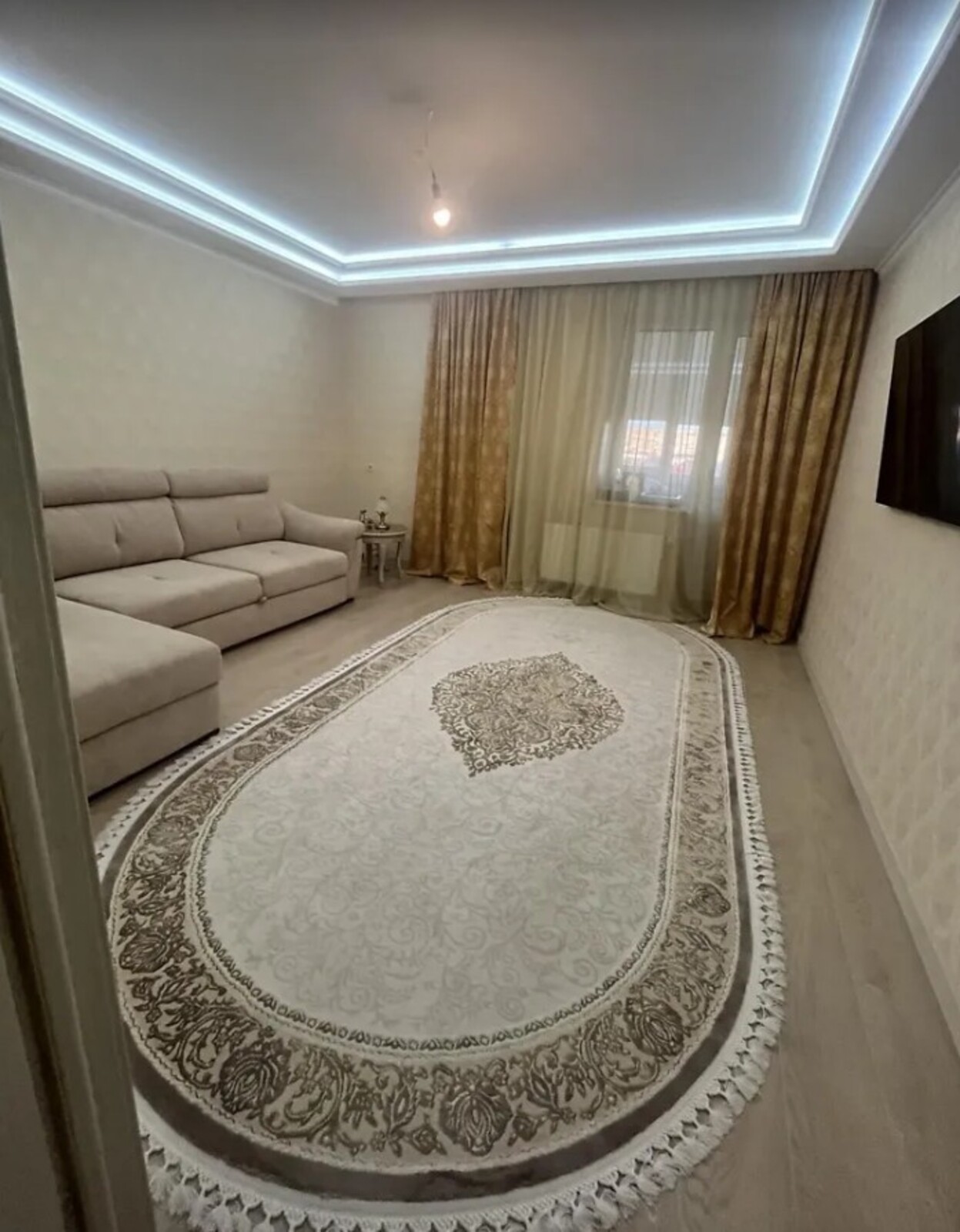 Продається 1-но кімнатна квартира в р-ні Вишенька. Відмінний стан. фото 1 Продається 1-но кімнатна квартира в р-ні Вишенька. Відмінний стан. фото 1