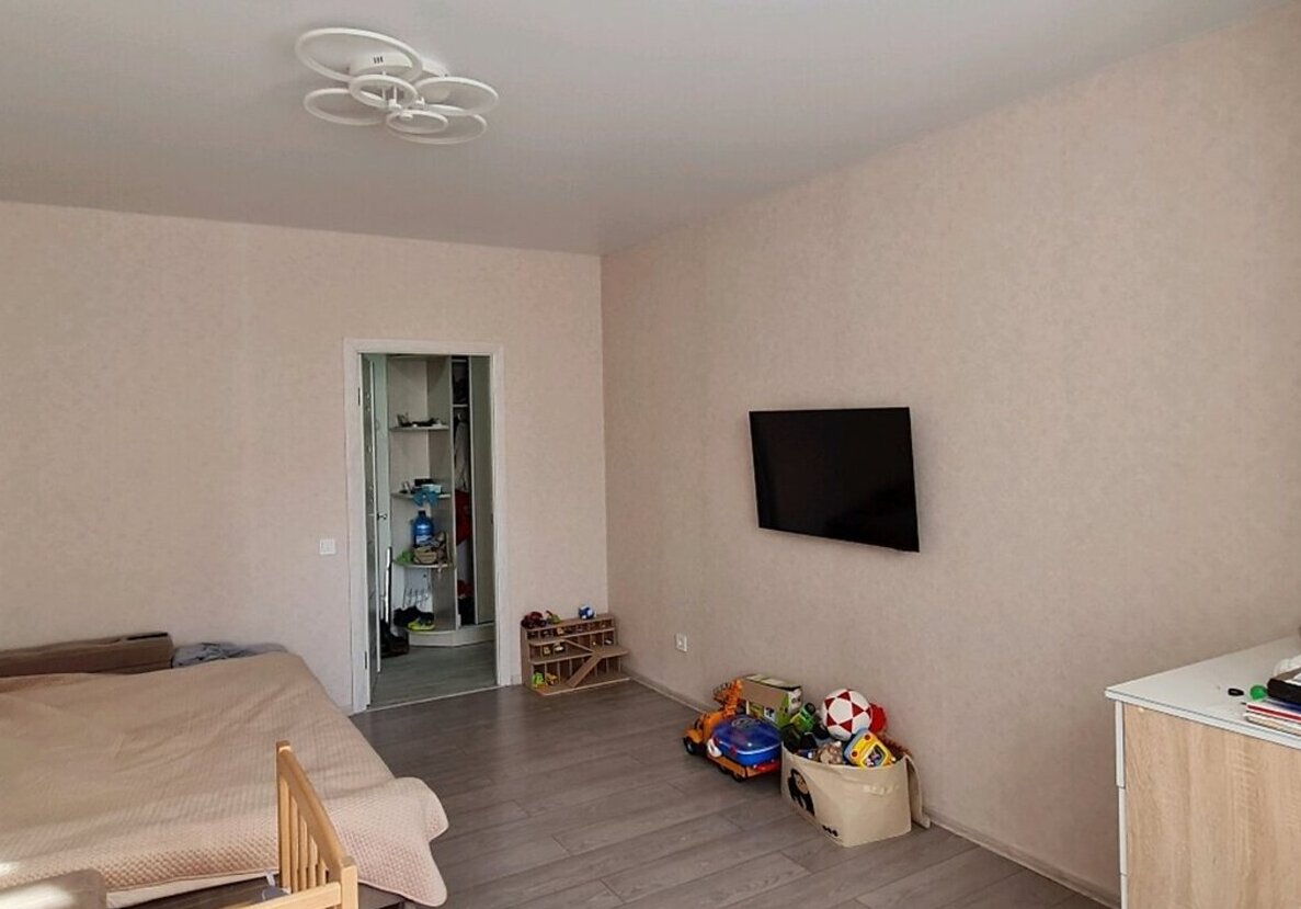 Продається 1-но кімнатна квартира на мр-ні Академічний, з ремонтом фото 1 Продається 1-но кімнатна квартира на мр-ні Академічний, з ремонтом фото 1