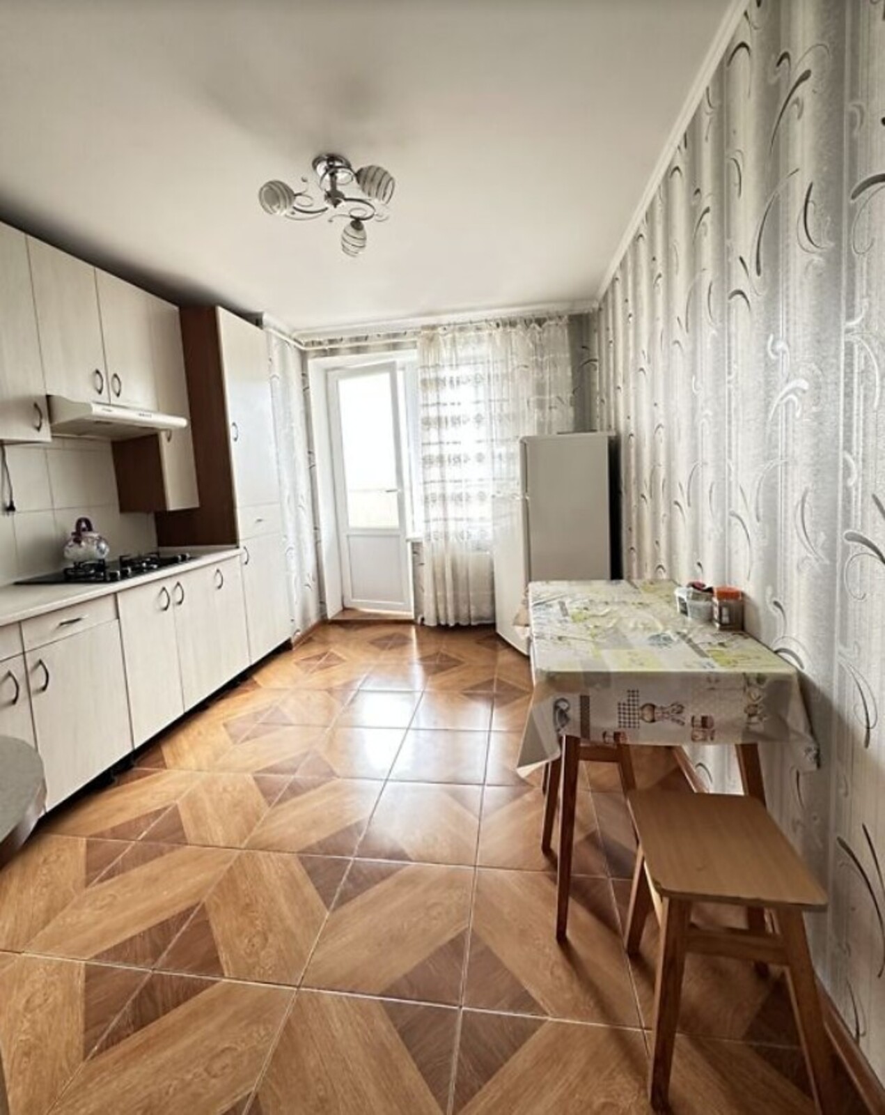 Продається великогабаритна 3-х кімнатна квартира в Замостянському районі. Новобудова. фото 1 Продається великогабаритна 3-х кімнатна квартира в Замостянському районі. Новобудова. фото 1