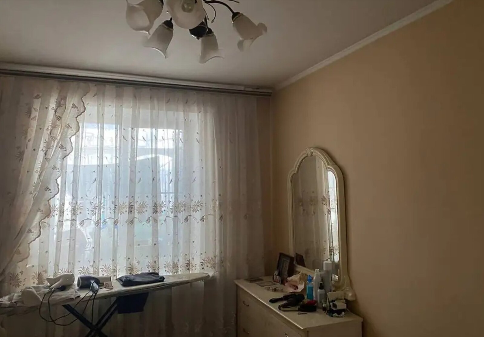 Продається 4-х кімнатна квартира. Замостянський район, житловий стан фото 1 Продається 4-х кімнатна квартира. Замостянський район, житловий стан фото 1