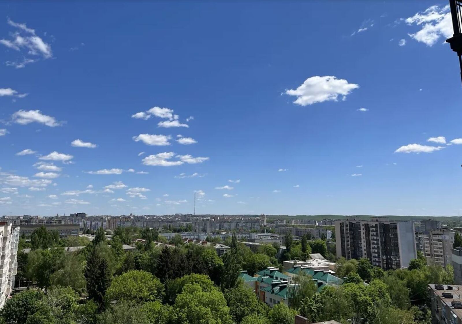 Продаж 2к квартири 75 кв. м на просп. Космонавтів 49 ЖК Premier Tower фото 1 Продаж 2к квартири 75 кв. м на просп. Космонавтів 49 ЖК Premier Tower фото 1