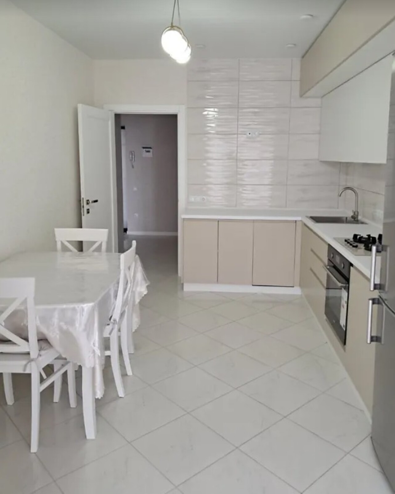 Продається 1-но кімнатна квартира з новим ремонтом ЖК Учительський фото 1 Продається 1-но кімнатна квартира з новим ремонтом ЖК Учительський фото 1