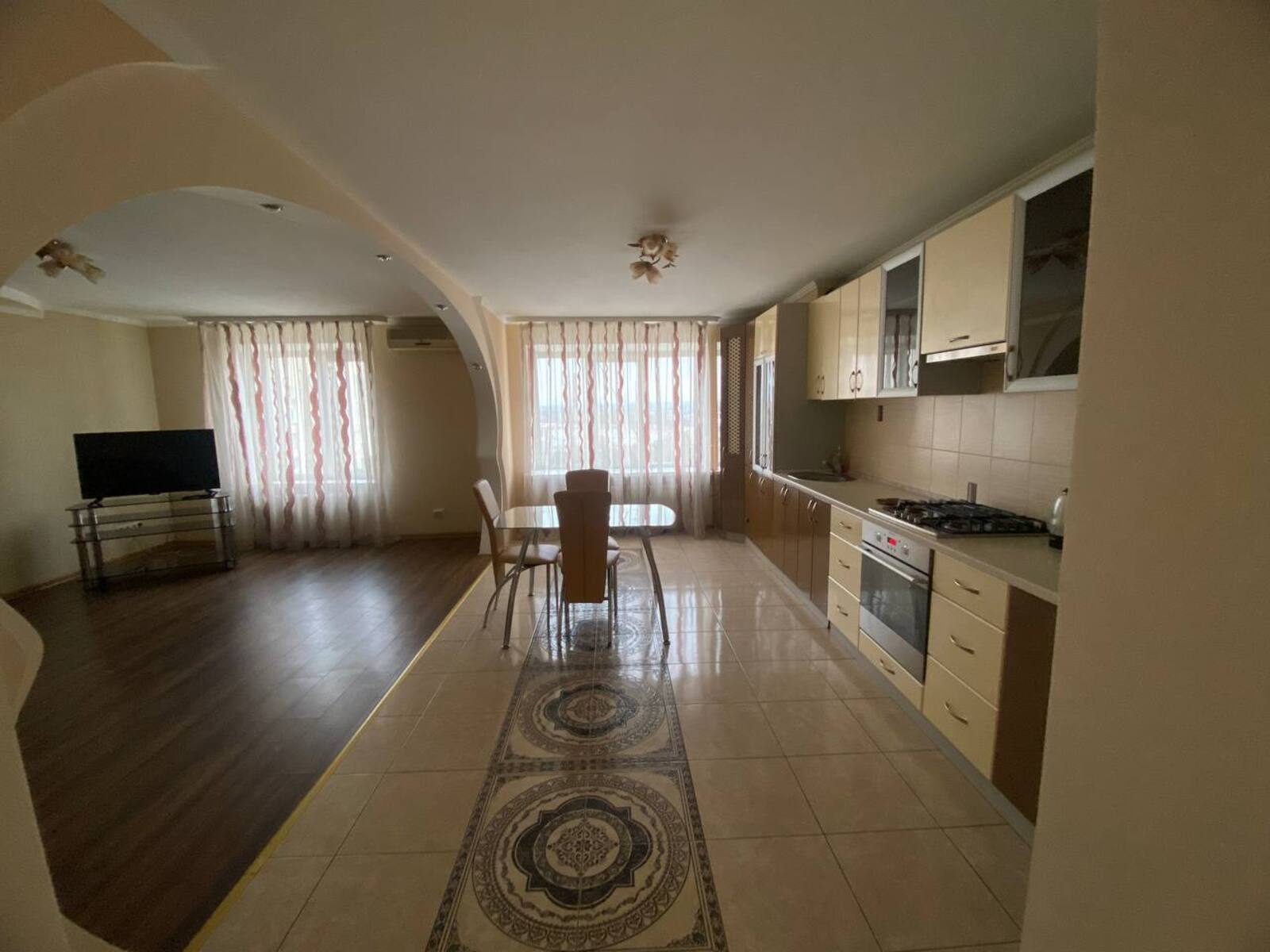 Продається 3-х кімнатна квартира в Замостянському районі. Новий ремонт фото 1 Продається 3-х кімнатна квартира в Замостянському районі. Новий ремонт фото 1