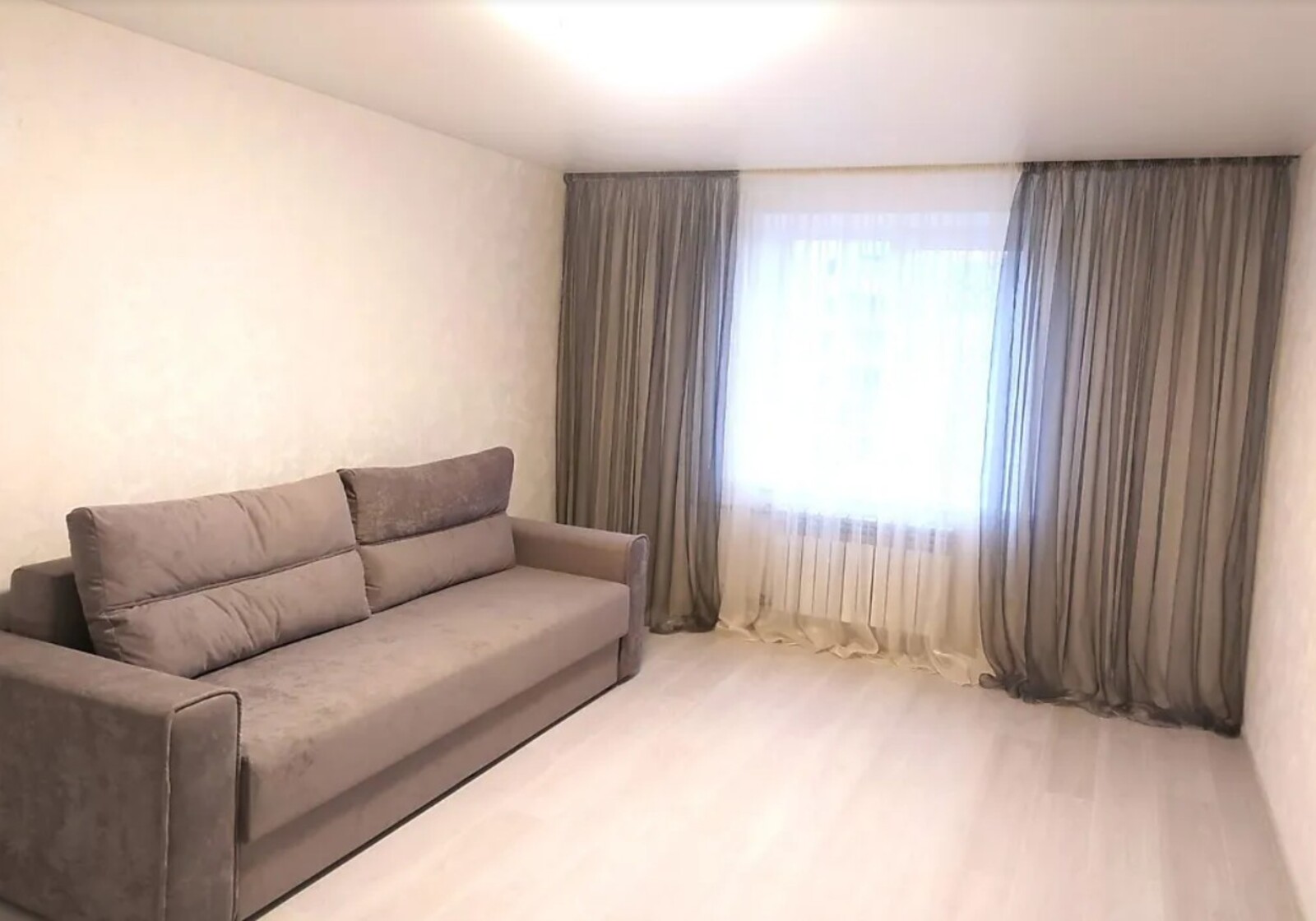 Продаж 1к квартири 40 кв. м на вул. Привокзальна. Замостянський район. Ремонт. фото 1 Продаж 1к квартири 40 кв. м на вул. Привокзальна. Замостянський район. Ремонт. фото 1