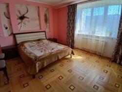 Продаж 4-х кімнатної квартири в Центрі міста. Гарний стан. фото 5 Продаж 4-х кімнатної квартири в Центрі міста. Гарний стан. фото 5