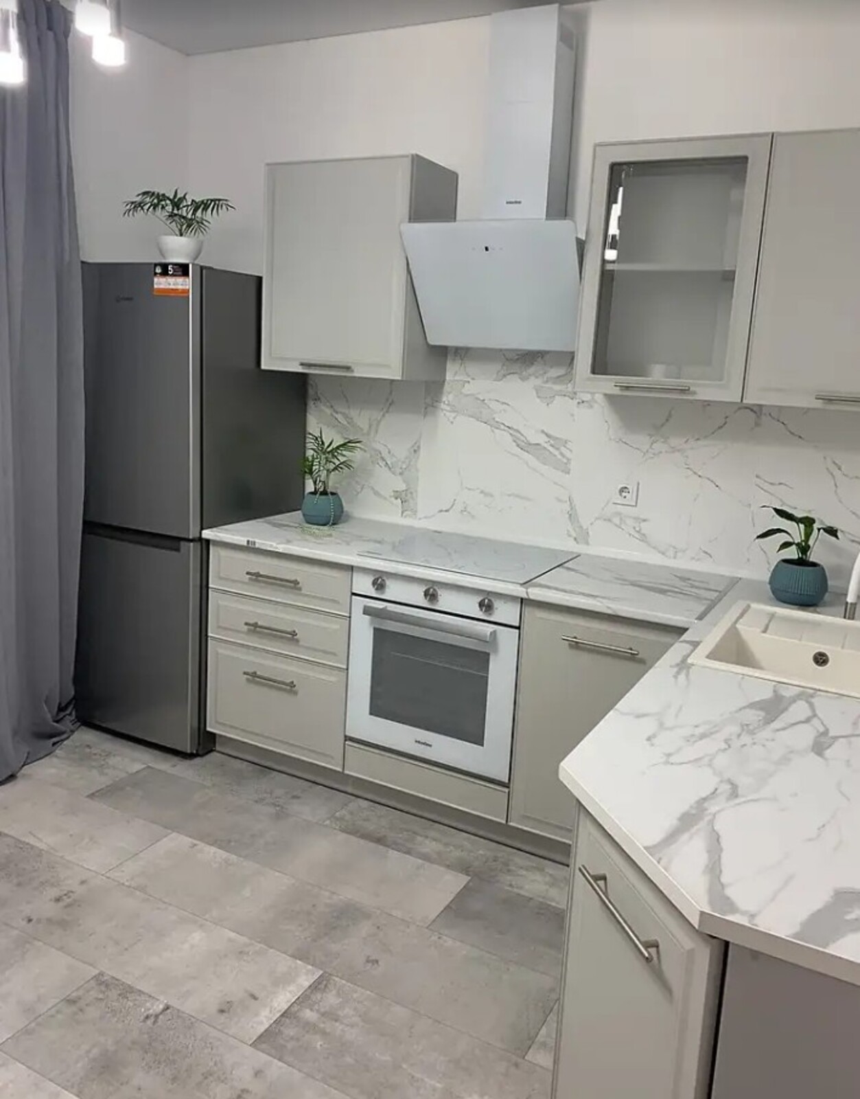 Продається 2-х кімнатна квартира в р-ні Академічний, все є після ремонту. фото 1 Продається 2-х кімнатна квартира в р-ні Академічний, все є після ремонту. фото 1