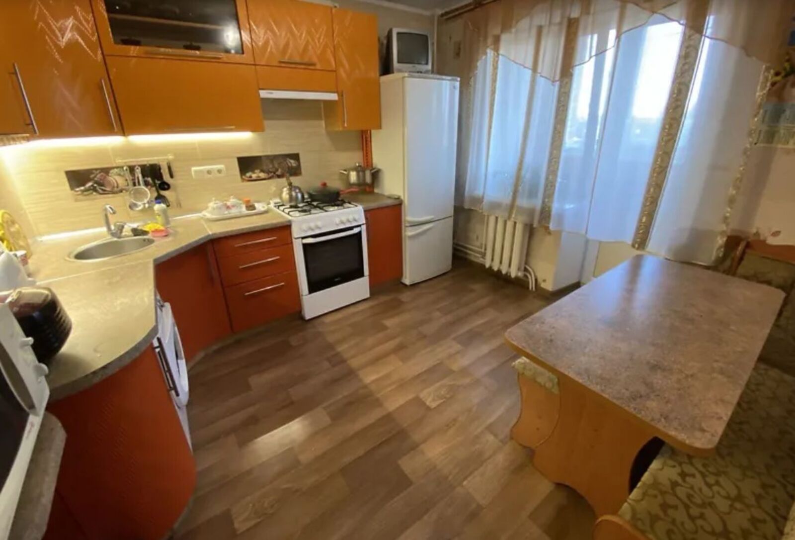 Продаж 3к квартири 75.6 кв. м на вул. Острозького, Ближнє Замостя, нормальний стан. фото 1 Продаж 3к квартири 75.6 кв. м на вул. Острозького, Ближнє Замостя, нормальний стан. фото 1