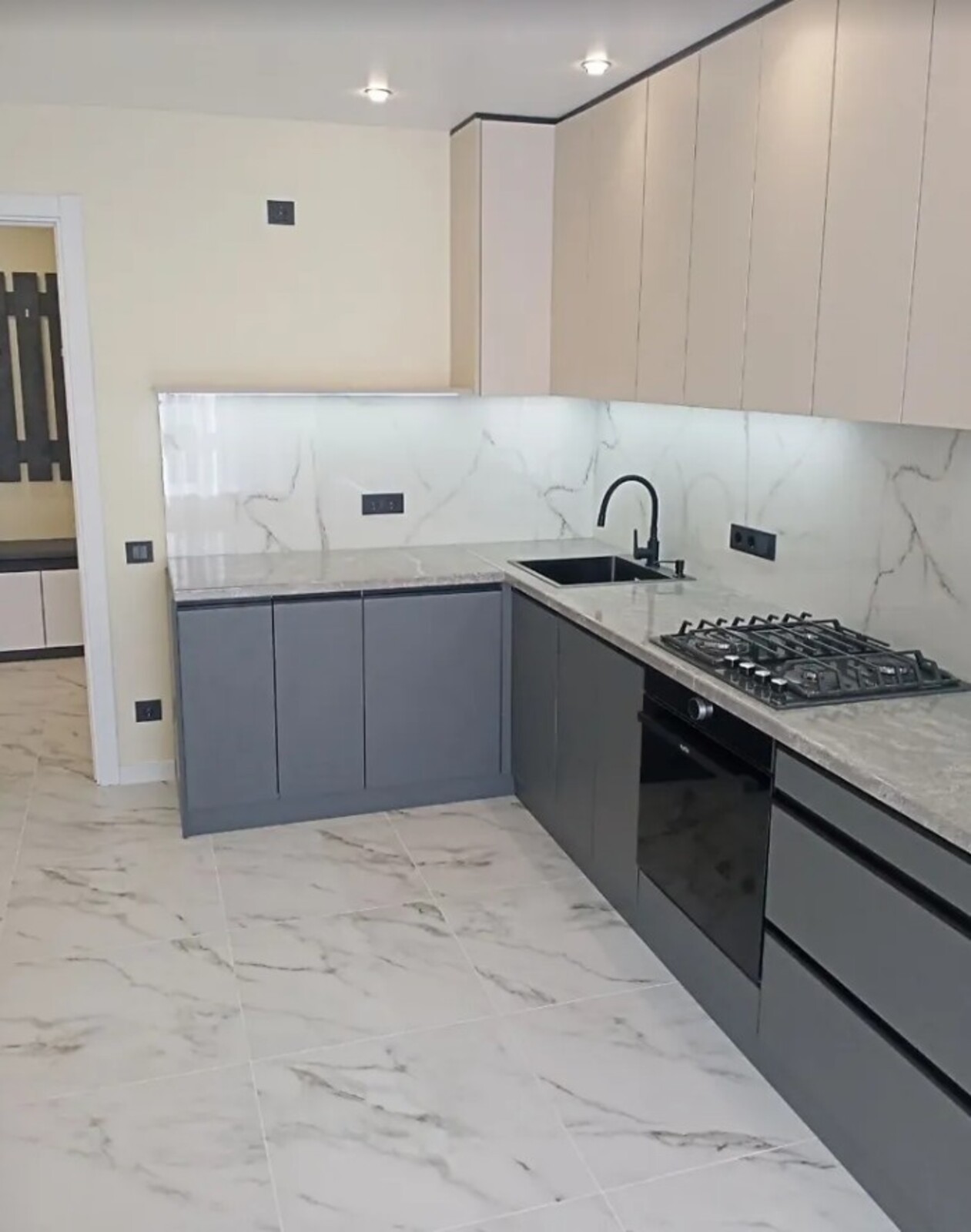 Продається 1-но кімнатна квартира в гарному ЖК з якісним ремонтом фото 1 Продається 1-но кімнатна квартира в гарному ЖК з якісним ремонтом фото 1