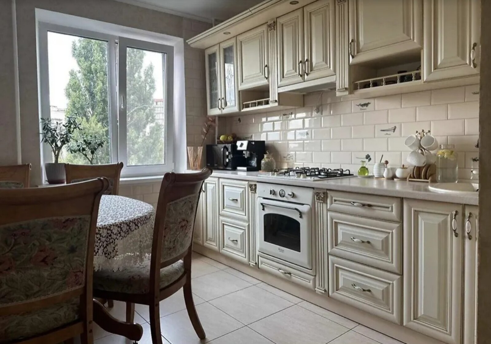 Продаж 3к квартири 65 кв. м р-н Поділля. Добрий стан. Цікава по ціні. фото 1 Продаж 3к квартири 65 кв. м р-н Поділля. Добрий стан. Цікава по ціні. фото 1