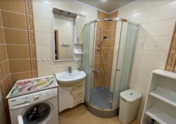 Продається 4-х кімнатна квартира в р-ні Поділля. Новий ремонт фото 16 Продається 4-х кімнатна квартира в р-ні Поділля. Новий ремонт фото 16