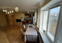 Продається 4-х кімнатна квартира в р-ні Поділля. Новий ремонт фото 3 Продається 4-х кімнатна квартира в р-ні Поділля. Новий ремонт фото 3