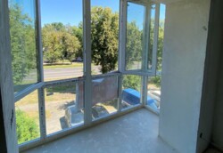 Продається 1-но кімнатна квартира в Центральній частині міста. Під ремонт. Студія. фото 1 Продається 1-но кімнатна квартира в Центральній частині міста. Під ремонт. Студія. фото 1