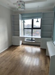  3-     Avalon. 110 .. - '.  12