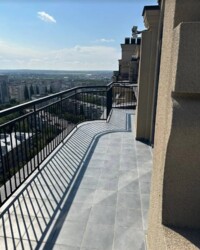   4-    -   Premier Tower .  9