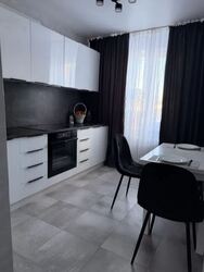 Продаж 3-х кімнатної квартири з гаражем в Замостянському районі. Гарний та якісний ремонт фото 1 Продаж 3-х кімнатної квартири з гаражем в Замостянському районі. Гарний та якісний ремонт фото 1