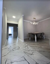  3-     Avalon 5. - '  8