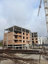 Продається 1-но кімнатна квартира в ЖК Родинний маєток, потребує ремонту фото 1 Продається 1-но кімнатна квартира в ЖК Родинний маєток, потребує ремонту фото 1