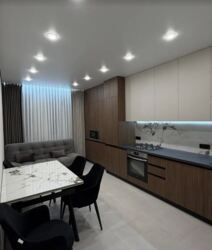 ������ 2� �������� 66.9 ��. � �� ���. ���������� ���� �� Forest Home ���� 18