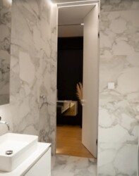  2  70 .   .   Premier Tower  17