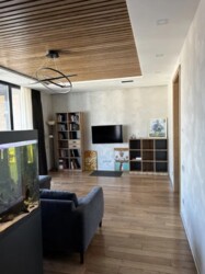  3-     Avalon. 110 .. - '.  1