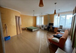 Продається 4-х кімнатна квартира в р-ні Поділля. Новий ремонт фото 10 Продається 4-х кімнатна квартира в р-ні Поділля. Новий ремонт фото 10