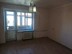 Продається 3-кімнатна квартира на Вишеньці. Під ремонт фото 4 Продається 3-кімнатна квартира на Вишеньці. Під ремонт фото 4