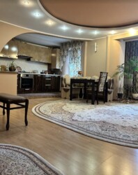 Продаж 3-х кімнатної квартири в центрі міста, гарний стан. фото 7 Продаж 3-х кімнатної квартири в центрі міста, гарний стан. фото 7