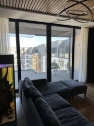  3-     Avalon. 110 .. - '.  2