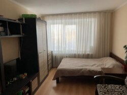 Продається 1-но кімнатна квартира в р-ні Вишенька. Добрий стан. фото 1 Продається 1-но кімнатна квартира в р-ні Вишенька. Добрий стан. фото 1