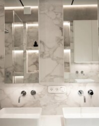  2  70 .   .   Premier Tower  16