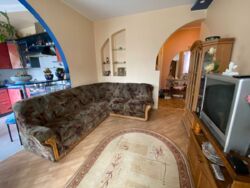 Продається 2-х кімнатна квартира, з ремонтом, Центр фото 1 Продається 2-х кімнатна квартира, з ремонтом, Центр фото 1