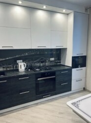 Продається 4-х кімнатна квартира в елітному районі Поділля. Гарний стан. фото 20 Продається 4-х кімнатна квартира в елітному районі Поділля. Гарний стан. фото 20