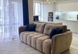  3-     Avalon 5. - '  1